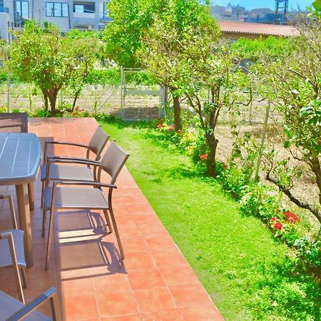 Giorgos Large Size Apartments -Family Friendly With Free Parking And Yard Views Iraklio Eksteriør billede